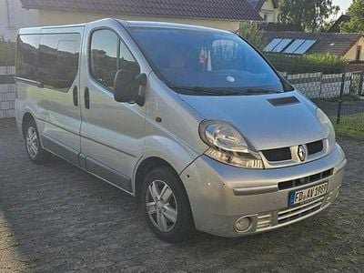 Gebraucht Renault Trafic 101 PS (74 kW) 2006 Silber Van / Kleinbus