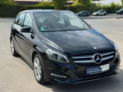 Used Mercedes B180 Urban 109 HP (80 kW) 2015 Black Minivan
