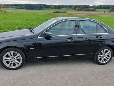 Schwarz Gebraucht 2012 Mercedes C220 Avantgarde Limousine | 6.300 € (Fairer Preis)