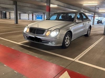 Mercedes E270