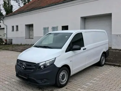 Gebraucht Mercedes Vito 163 PS (119 kW) 2017 Weiß Van