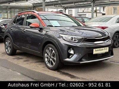 Gebraucht Kia Stonic Spirit 120 PS (88 kW) 2018 Schwarz SUV