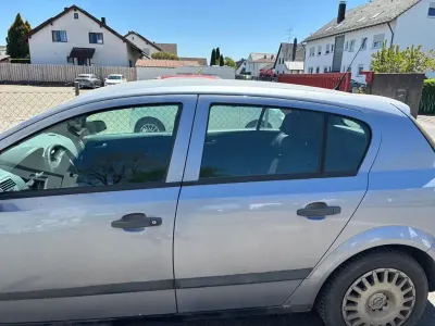 Second-hand Opel Astra Selection 116 CP (85 kW) 2009 Gri Berlinǎ