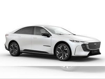 Neu Mazda 6e Takumi-Line 189 kW (258 PS) 2025 Weiß (crystal white pearl metallic) Limousine