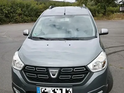 Gebraucht Dacia Dokker Stepway 116 PS (85 kW) 2018 Grau Van / Kleinbus