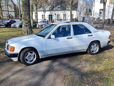 Usata Mercedes 190 122 CV (89 kW) 1992 Bianco Berlina