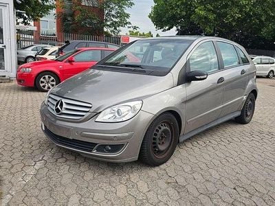 Mercedes B200