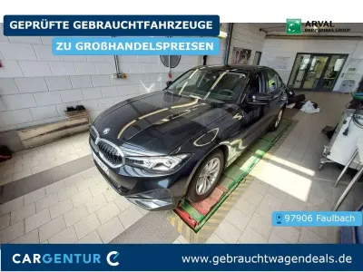 Gebraucht BMW 320 Sport Line 190 PS (139 kW) 2023 Schwarz Limousine