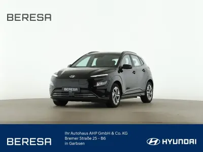 Gebraucht Hyundai Kona Select 100 kW (136 PS) 2023 Schwarz SUV