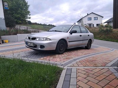 Mitsubishi Carisma