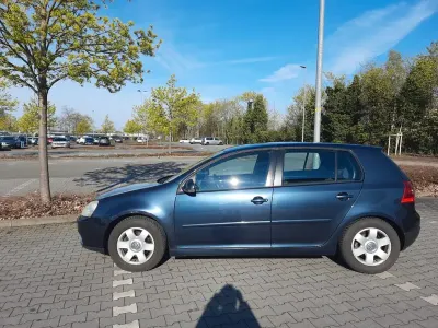 Usata VW Golf IV Sportline 150 CV (110 kW) 2005 Blu Berlina