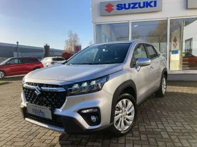 Gebraucht Suzuki SX4 S-Cross Comfort 129 PS (94 kW) 2024 Silber SUV