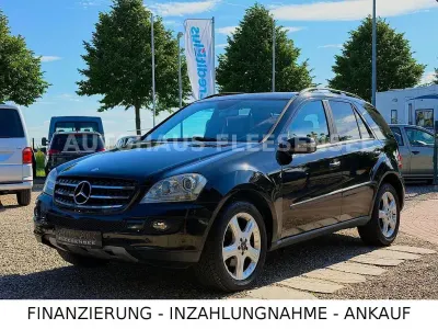 Gebraucht Mercedes ML320 224 PS (164 kW) 2011 Schwarz SUV