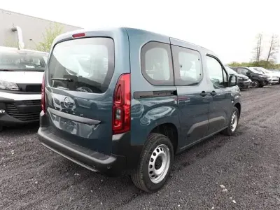 Neu Opel Combo Edition 102 PS (75 kW) 2025 Kiama blau metallic kiama blau metallic Van / Kleinbus