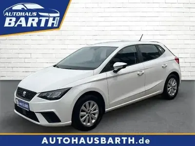 Używany Seat Ibiza Style 95 KM (69 kW) 2022 Biały Hatchback
