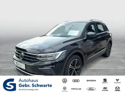 Gebraucht VW Tiguan Active 150 PS (110 kW) 2023 Schwarz SUV