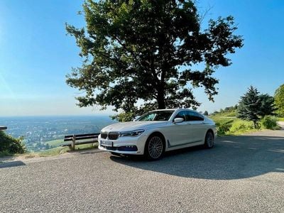 Gebraucht BMW 730 265 PS (194 kW) 2016 Weiß Limousine