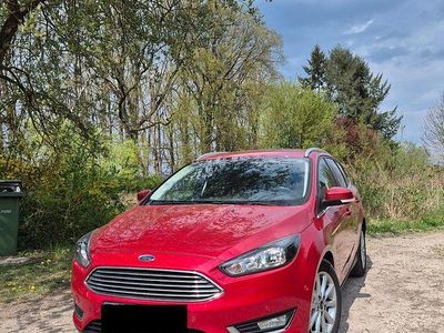 Używany Ford Focus Titanium 120 KM (88 kW) 2018 Czerwony Kombi