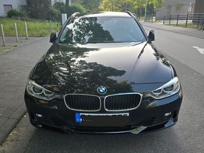 gebraucht BMW 320 i Touring/Automatik/Head Up Display/Bi-Xenon