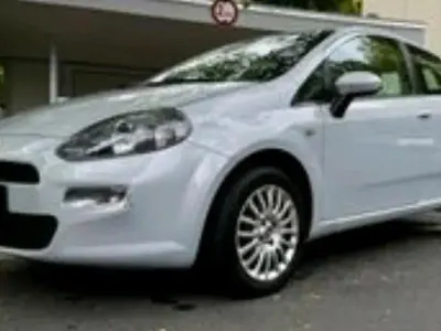 Gebraucht Fiat Punto Evo 77 PS (56 kW) 2012 Grau Kleinwagen
