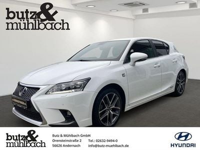 Weiß Gebraucht 2014 Lexus CT200h Sport Line Limousine | 13.980 € (Fairer Preis)