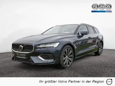 Gebraucht Volvo V60 Plus 398 PS (292 kW) 2024 Blau Kombi