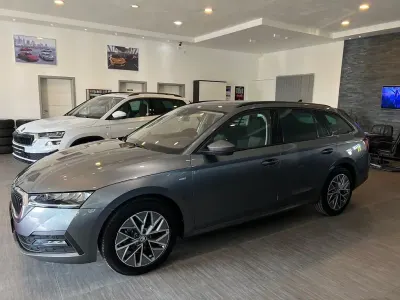 Gebraucht Skoda Octavia 150 PS (110 kW) 2023 Grau Limousine