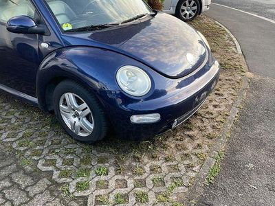Blau Gebraucht 2002 VW Beetle Kleinwagen | 2.500 € (Fairer Preis)