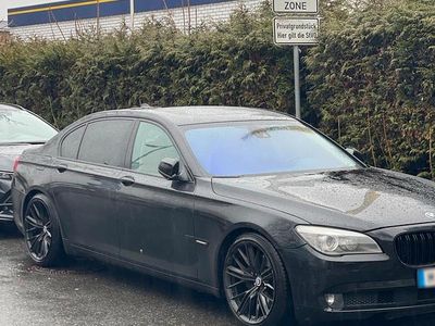 Begagnad BMW 730L 258 HK (189 kW) 2012 Svart Sedan
