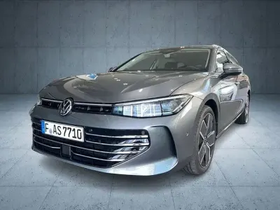 Gebraucht VW Passat IQ Drive 150 PS (110 kW) 2025 Grau Kombi