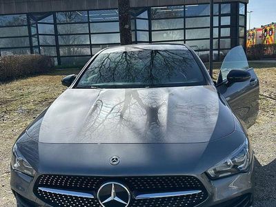Gebraucht Mercedes CLA200 Shooting Brake 163 PS (119 kW) 2022 Silber Kombi