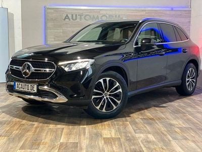 Second-hand Mercedes GLC200 Advanced 227 CP (166 kW) 2023 Negru SUV