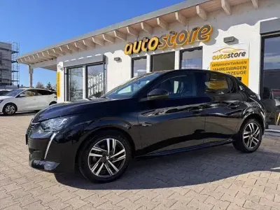 Gebraucht Peugeot 208 Allure 131 PS (96 kW) 2023 Schwarz Kleinwagen