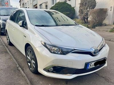 Usata Toyota Auris Comfort 136 CV (100 kW) 2015 Bianco Berlina