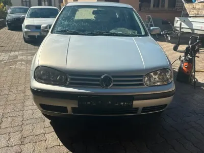 Gebraucht VW Golf IV 116 PS (85 kW) 2000 Silber Kleinwagen