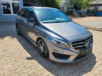Gebraucht Mercedes 220 AMG line 177 PS (130 kW) 2018 Grau Limousine