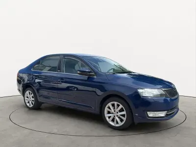Gebraucht Skoda Rapid Joy 110 PS (80 kW) 2016 Blau Kleinwagen