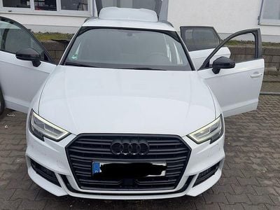 Gebraucht Audi A3 Sport 150 PS (110 kW) 2017 Weiß Limousine