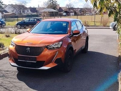 Gebraucht Peugeot e-2008 Active 100 kW (136 PS) 2022 Orange SUV
