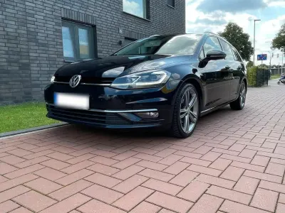 Gebraucht VW Golf VII Active 150 PS (110 kW) 2017 Schwarz Kombi