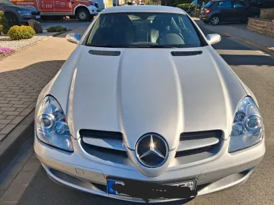 Usata Mercedes SLK200 163 CV (119 kW) 2008 Argento Cabrio