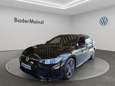 Schwarz Gebraucht 2025 VW Passat R-line Limousine | 50.660 €