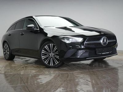 Gebraucht Mercedes CLA220 Shooting Brake 190 PS (139 kW) 2022 Schwarz Kombi
