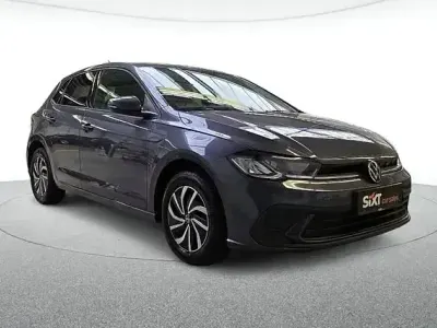 Usata VW Polo Life 95 CV (69 kW) 2023 Grigio Utilitaria
