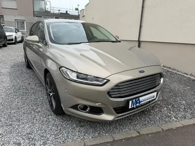 Gebraucht Ford Mondeo 179 PS (131 kW) 2015 Silber Limousine