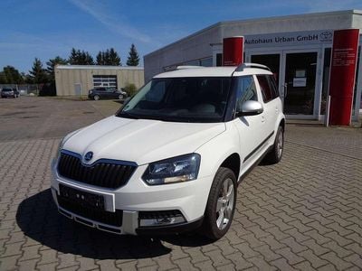 Usata Skoda Yeti Ambition 105 CV (77 kW) 2014 Bianco SUV