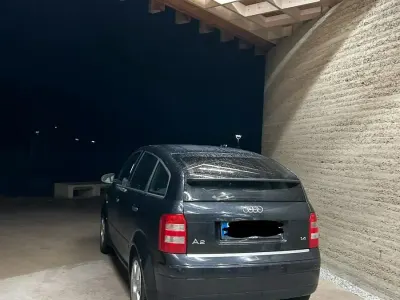 Gebraucht Audi A2 75 PS (55 kW) 2001 Schwarz Kleinwagen