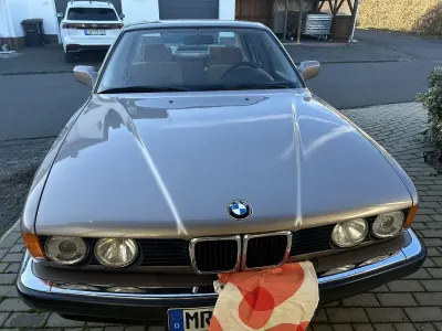 Gebraucht BMW 735 287 PS (211 kW) 1988 Beige Limousine