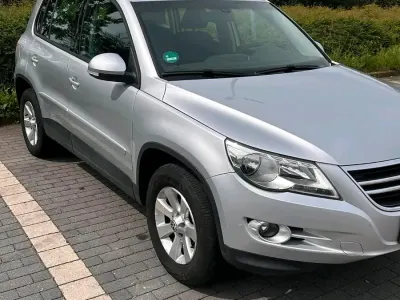 Gebraucht VW Tiguan 150 PS (110 kW) 2009 Silber SUV