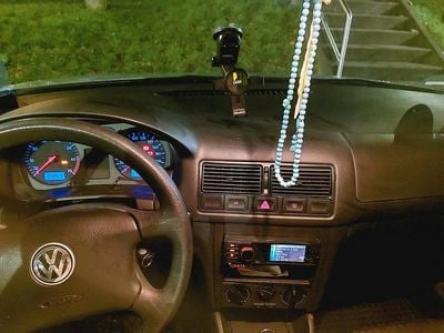 Gebraucht VW Golf IV 75 PS (55 kW) 2002 Silber Kleinwagen